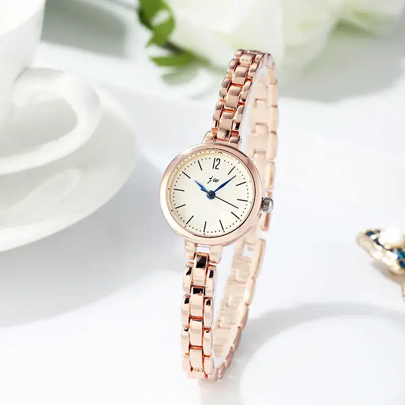 Women's Silver Quartz Bracelet Watch for Girls - Image 4