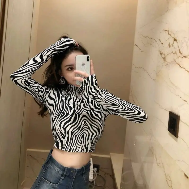 Women Leopard Print High Collar Top Short Sleeve — feature 1