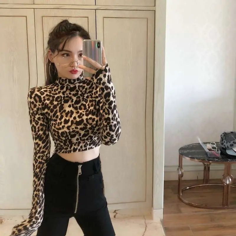 Women Leopard Print High Collar Top Short Sleeve — feature 6