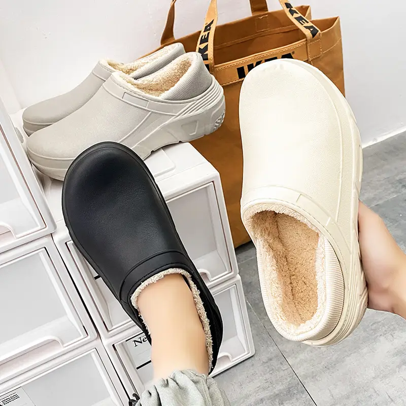 Men's waterproof cotton slippers winter non-slip home thick bottom outdoor warm dad cotton shoes men's factory wholesale - Image 7