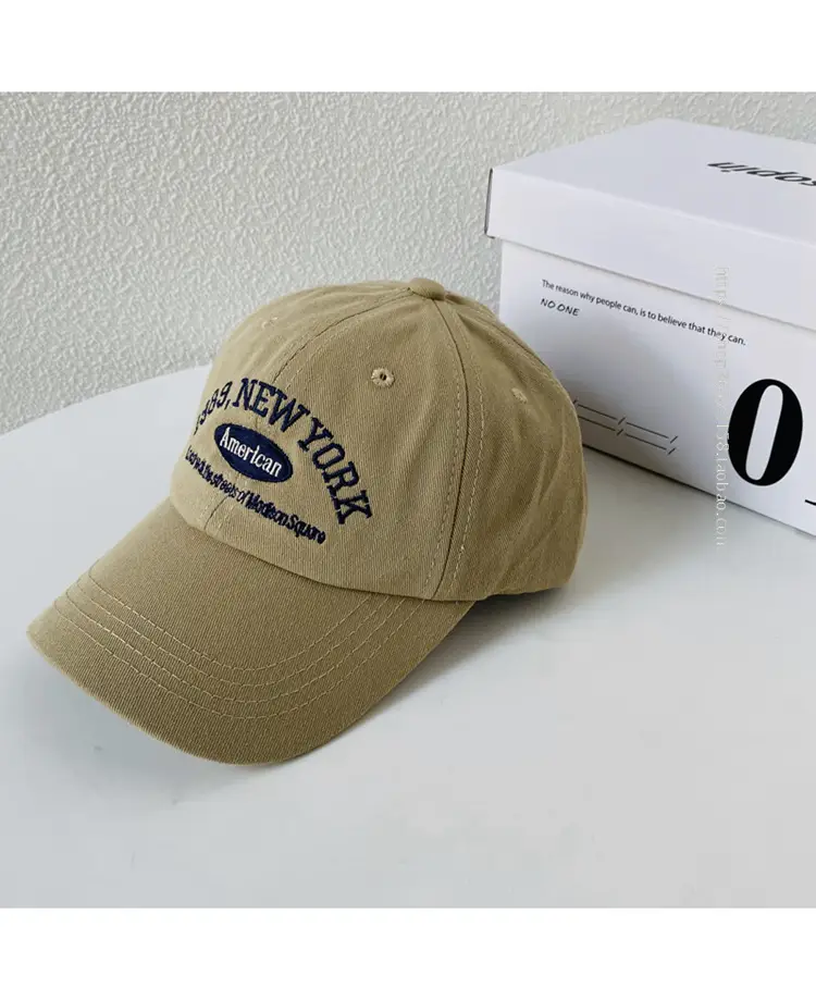 Men's Brown Korean Style Cap with Letter Label — feature 2