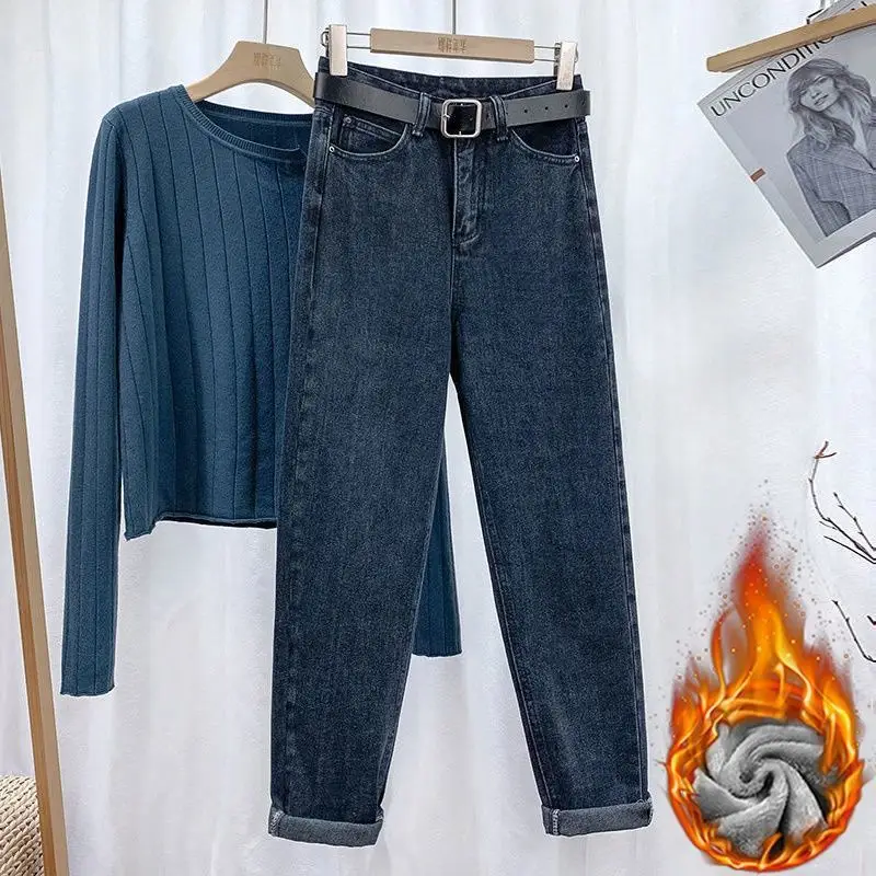 Plus Size Velvet Pants with Harlan Radish Jeans Set
