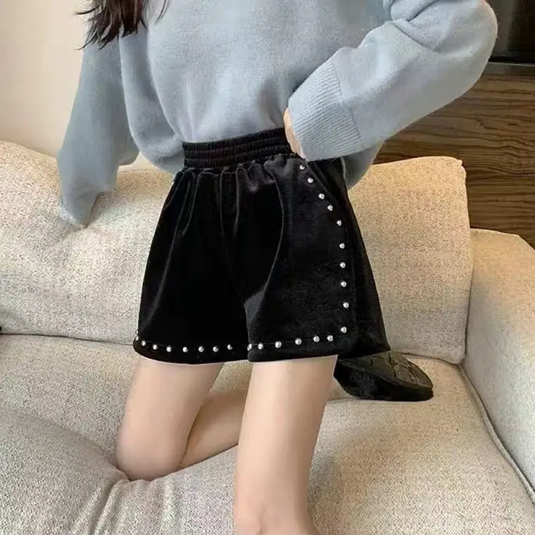 Black Velvet Fleece-Lined Shorts for Women - Image 3