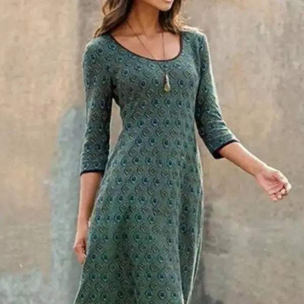 Women's Printed Green Round Neck Kurti with Skirt - Image 3