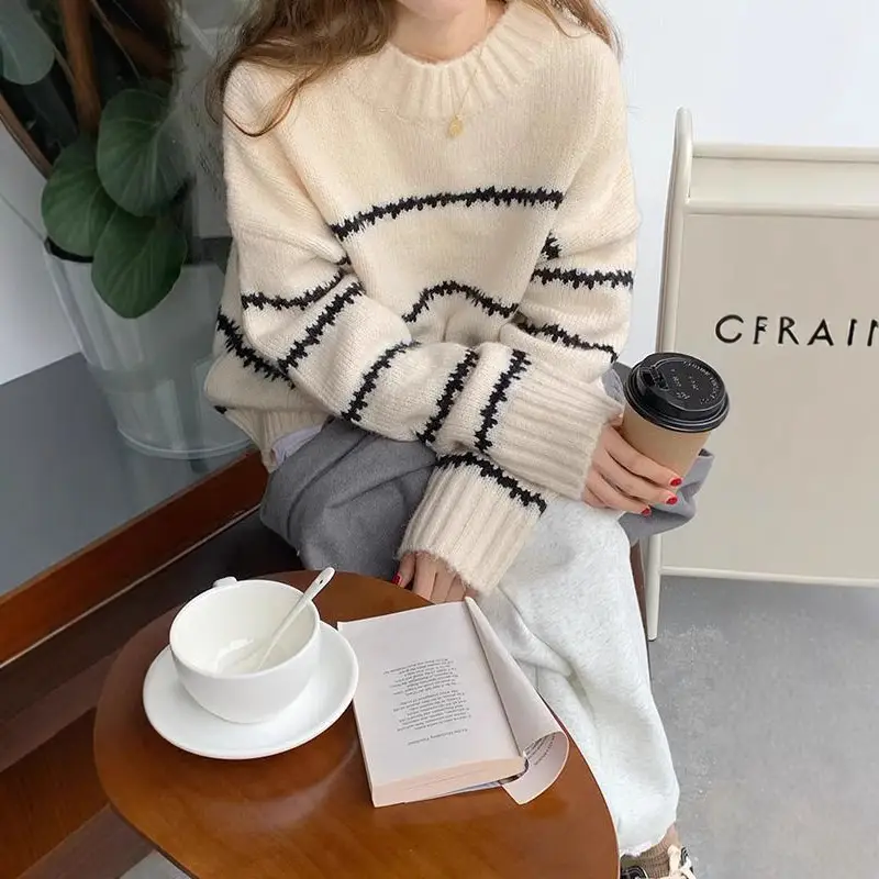 Korean Style Round Neck Sweater for Women 2024 - Image 5