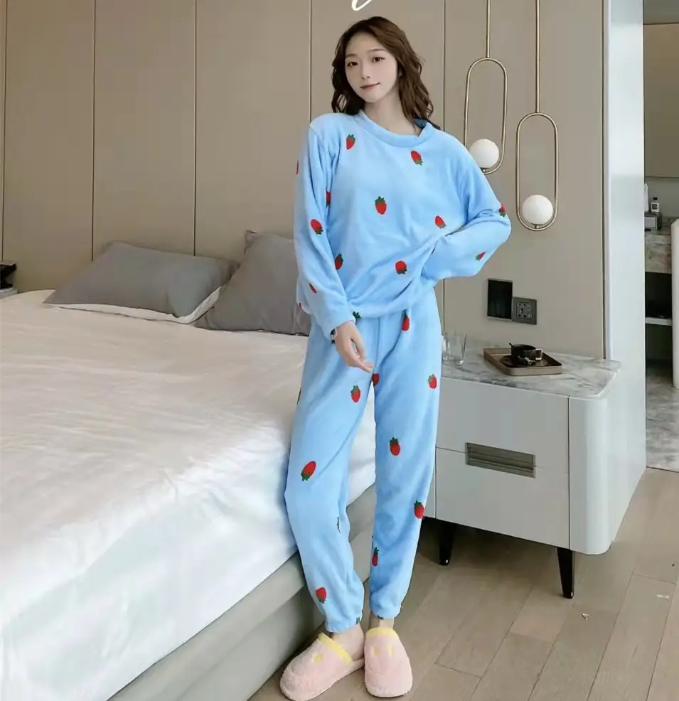 2025 New Autumn & Winter Large Size Coral Velvet Pajamas - Image 2