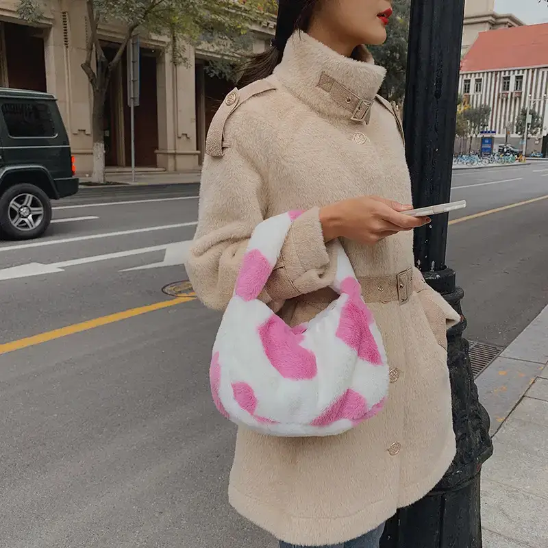 Japanese Plush Love Bag Women 2021 Shoulder Bag Pink White - Image 6