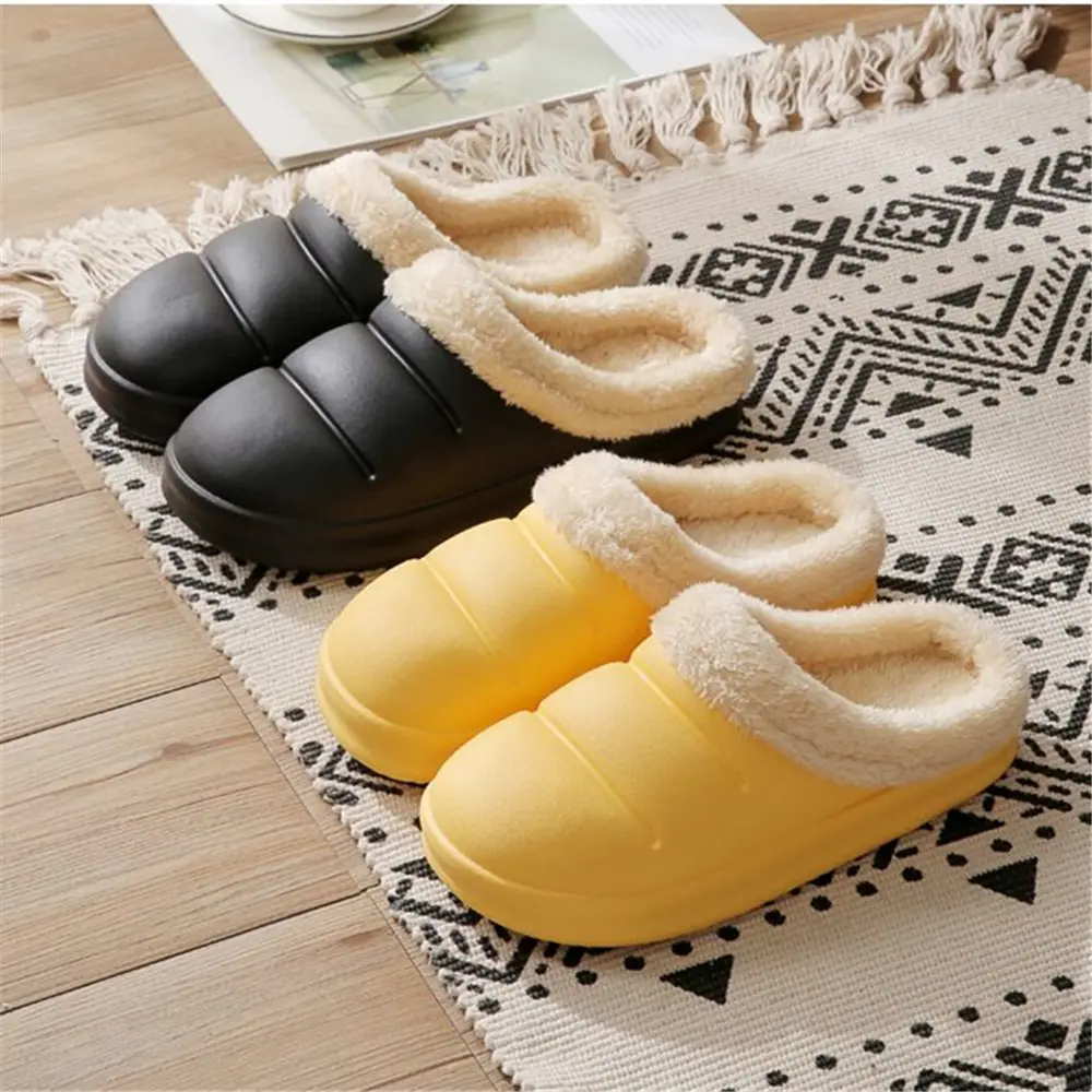 New Couple's Autumn and Winter Warm Stitched Thick-Soled Waterproof Coral Fleece Home Casual Cotton Slippers for Women, in Stock with Added Fleece - Image 7