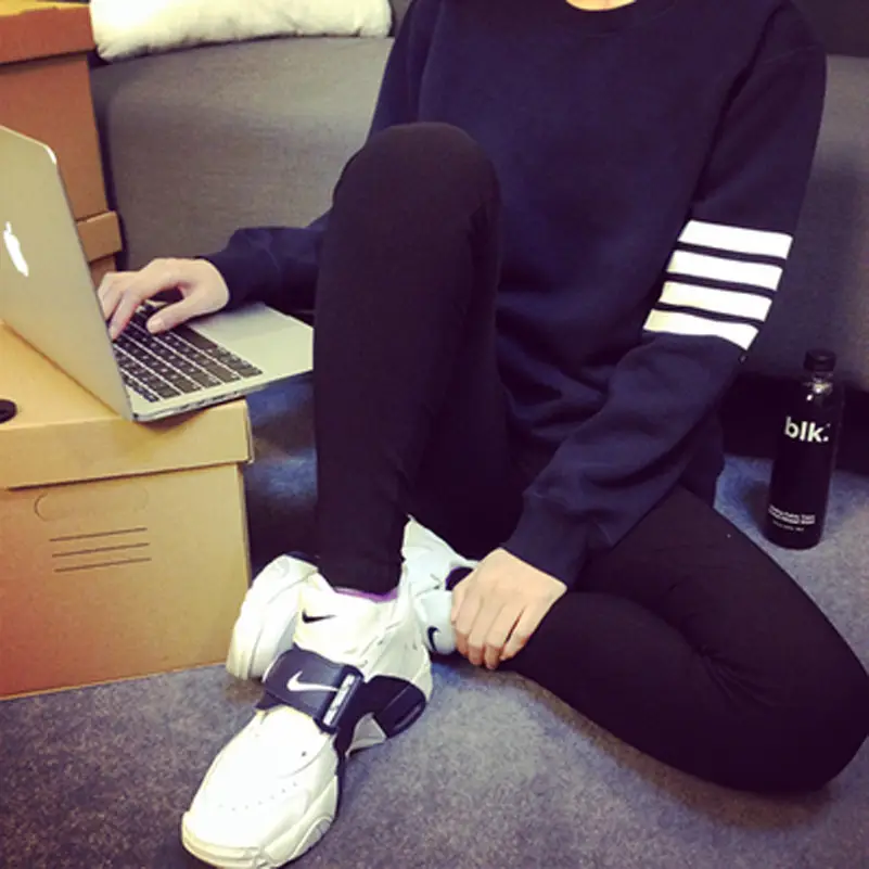Women's 2025 Sweatshirt Black Deer Print Loose Fit - Image 8