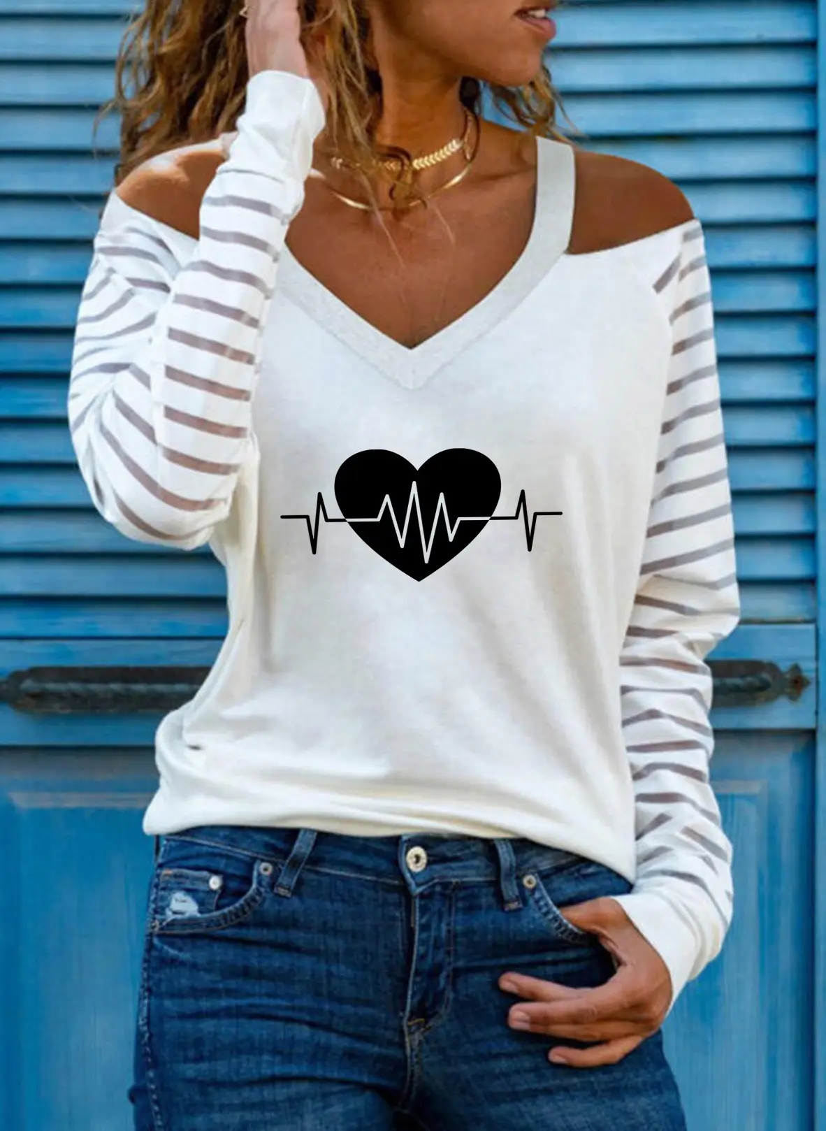 Off-shoulder V-Heart Printed Long Sleeve Top for Women - Image 18