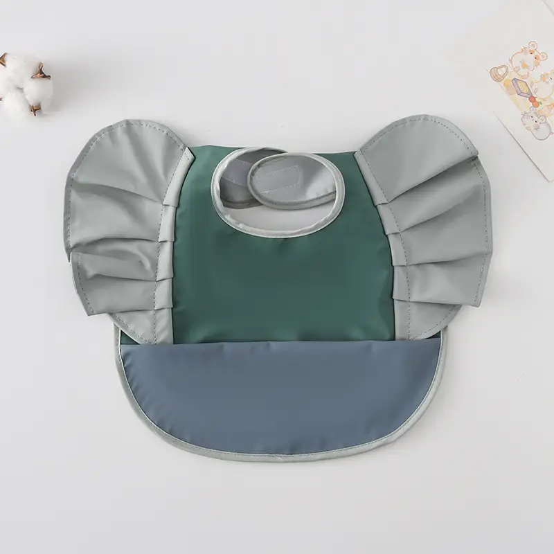 Sweden Retro-Dressing Baby Eating Bib Angel Wings Design - Image 227