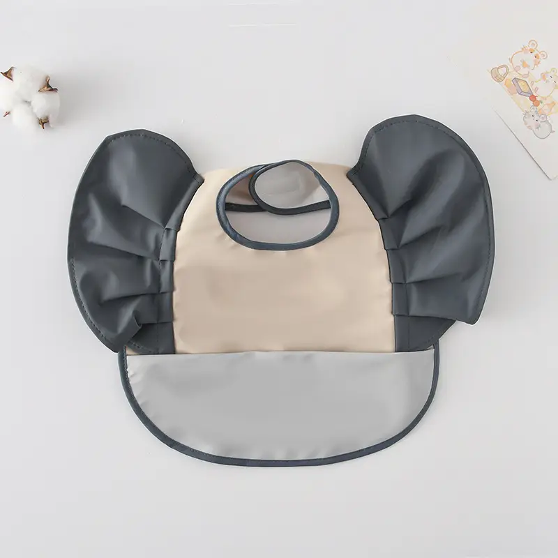 Sweden Retro-Dressing Baby Eating Bib Angel Wings Design - Image 228