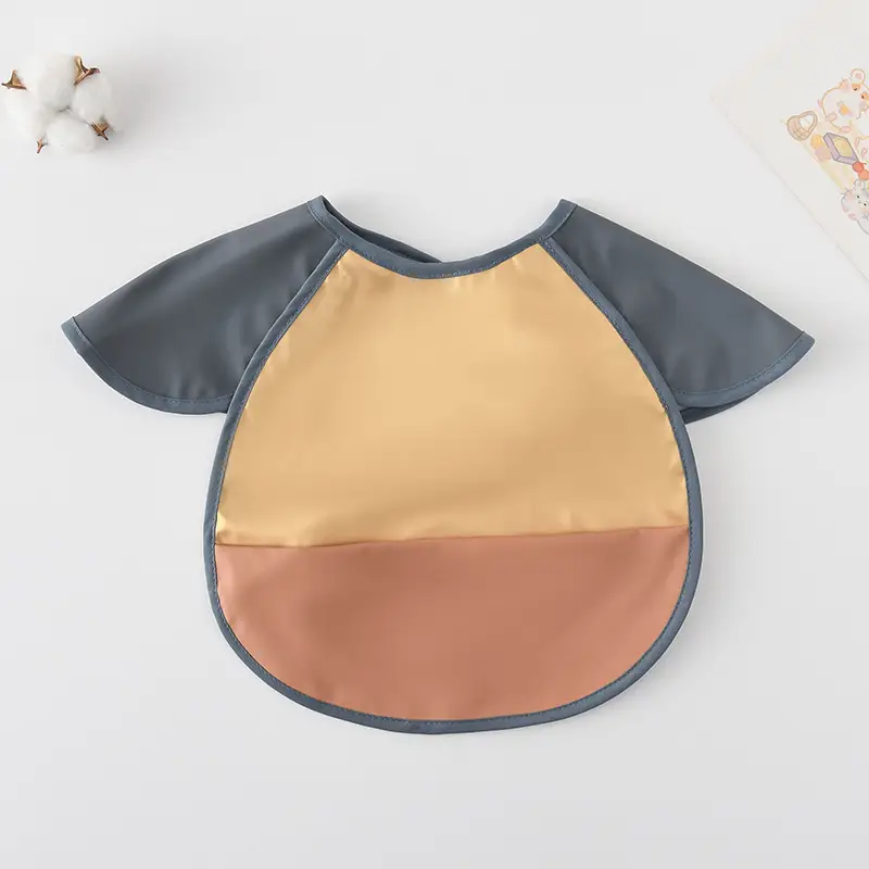 Sweden Retro-Dressing Baby Eating Bib Angel Wings Design - Image 260