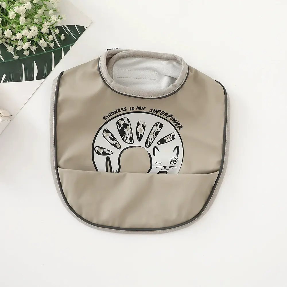 Sweden Retro-Dressing Baby Eating Bib Angel Wings Design - Image 33