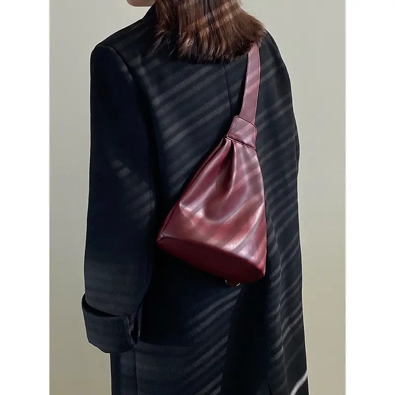 2026 Korean Designer Crossbody Bag Black