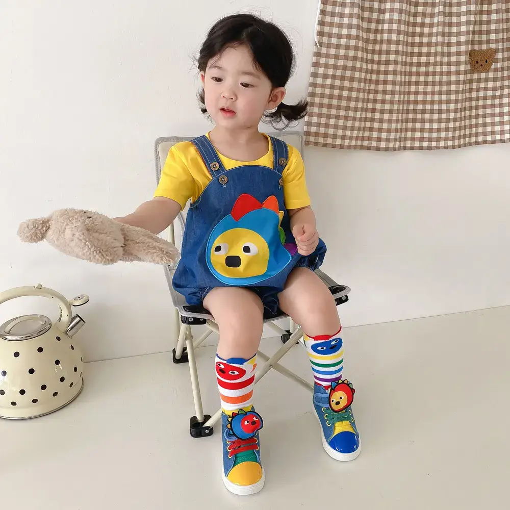 牛仔鞋模特