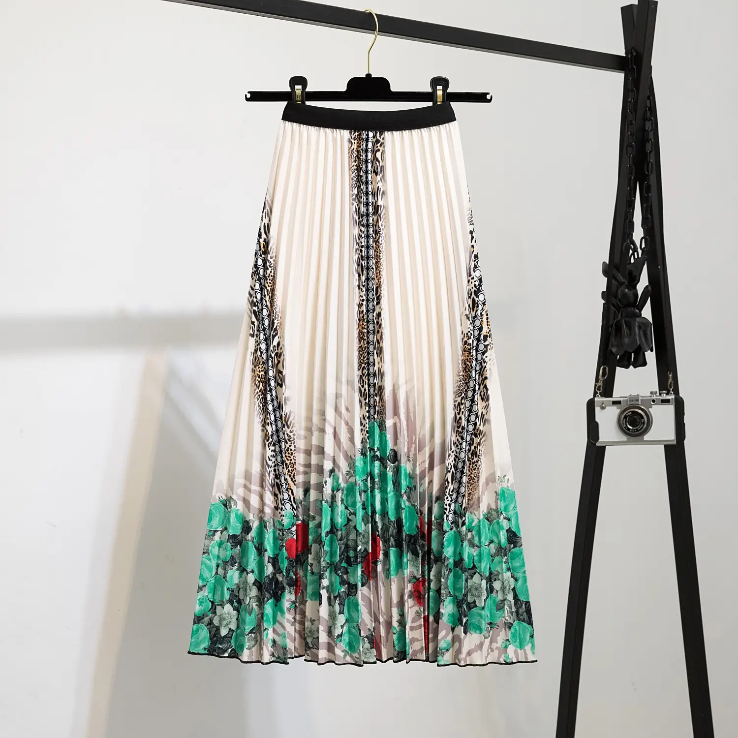 Spring Cartoon Print Elastic Skirt Women Mid Length - Image 12