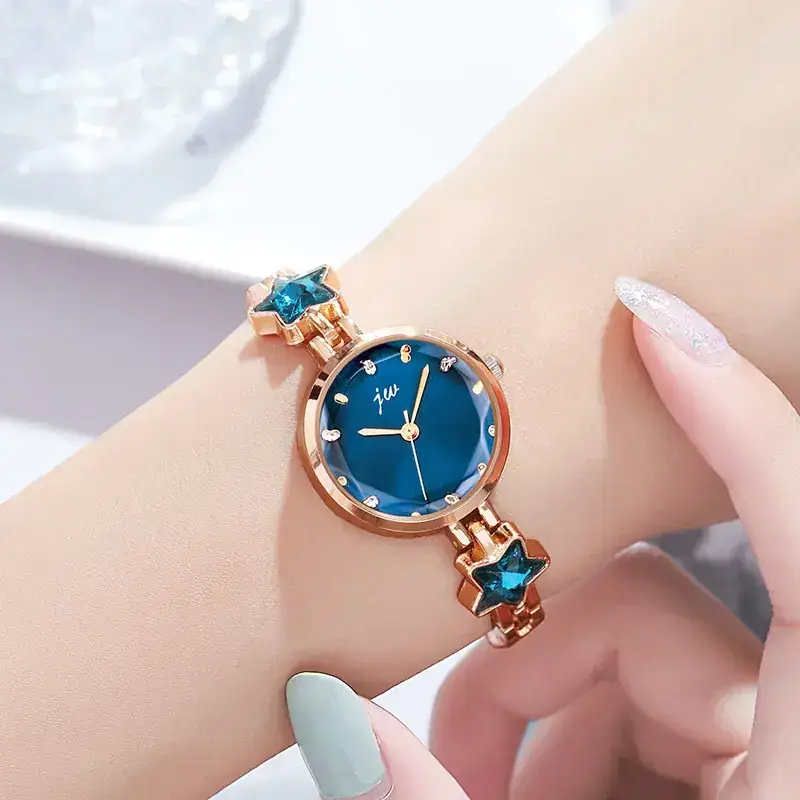 Women's Starfish Design Watch with Green Gemstones - Image 4
