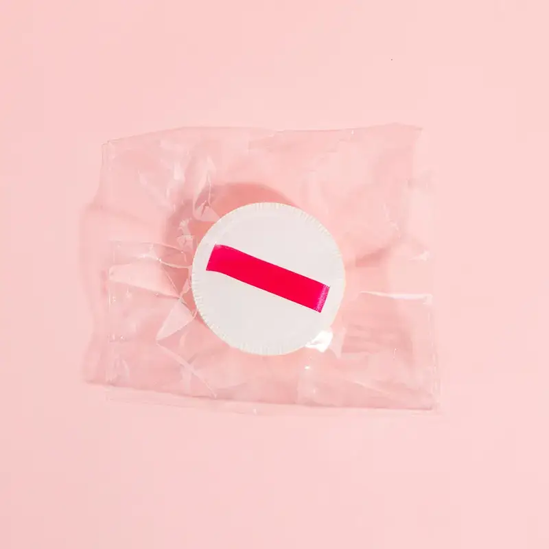 Triangle Cotton Candy Makeup Sponge Storage Box