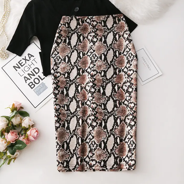 Women's Digital Printed Pencil Skirt with Bird Design - Image 4