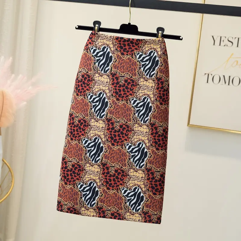Black Gold Printed Pencil Skirt for Women - Image 11