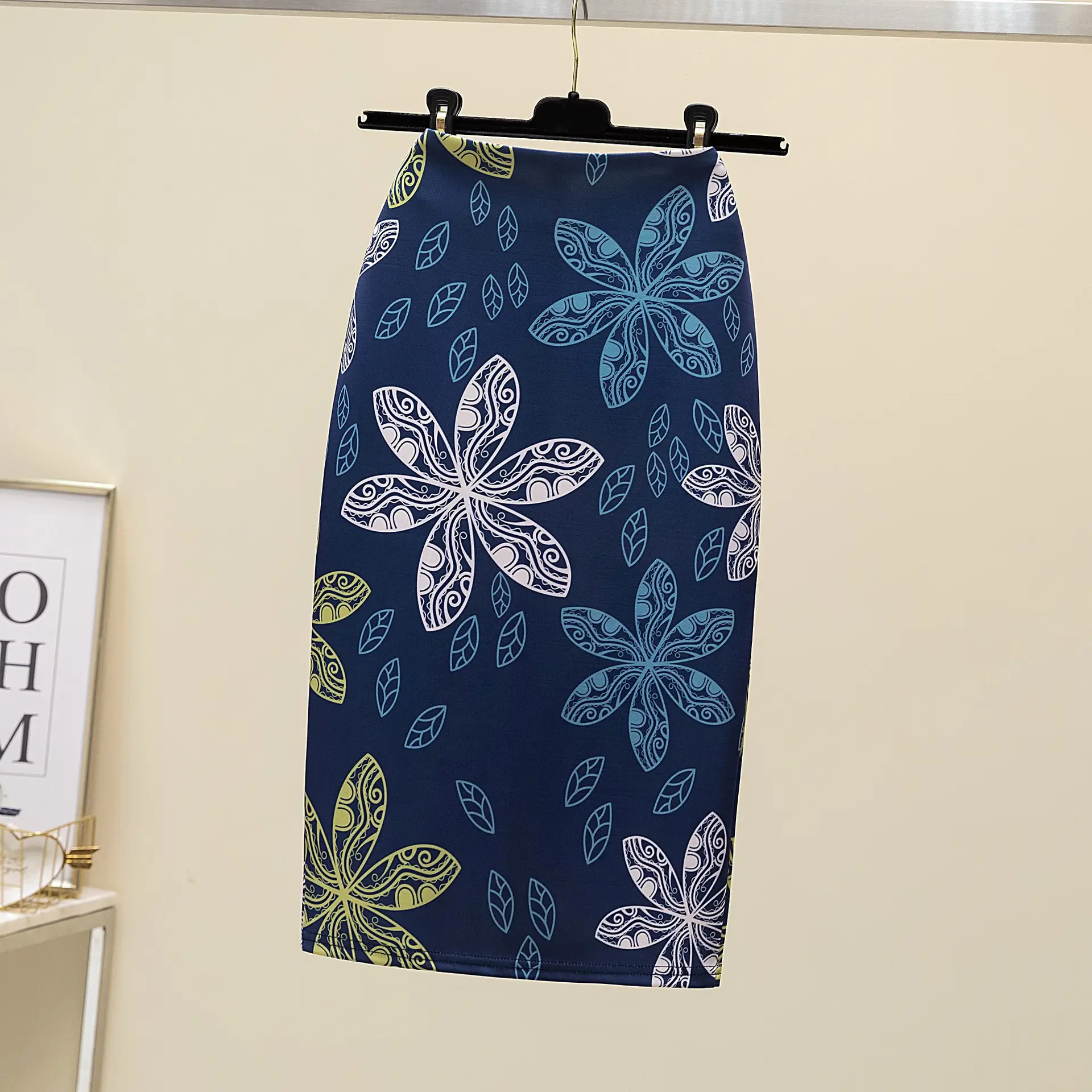Black Gold Printed Pencil Skirt for Women - Image 16