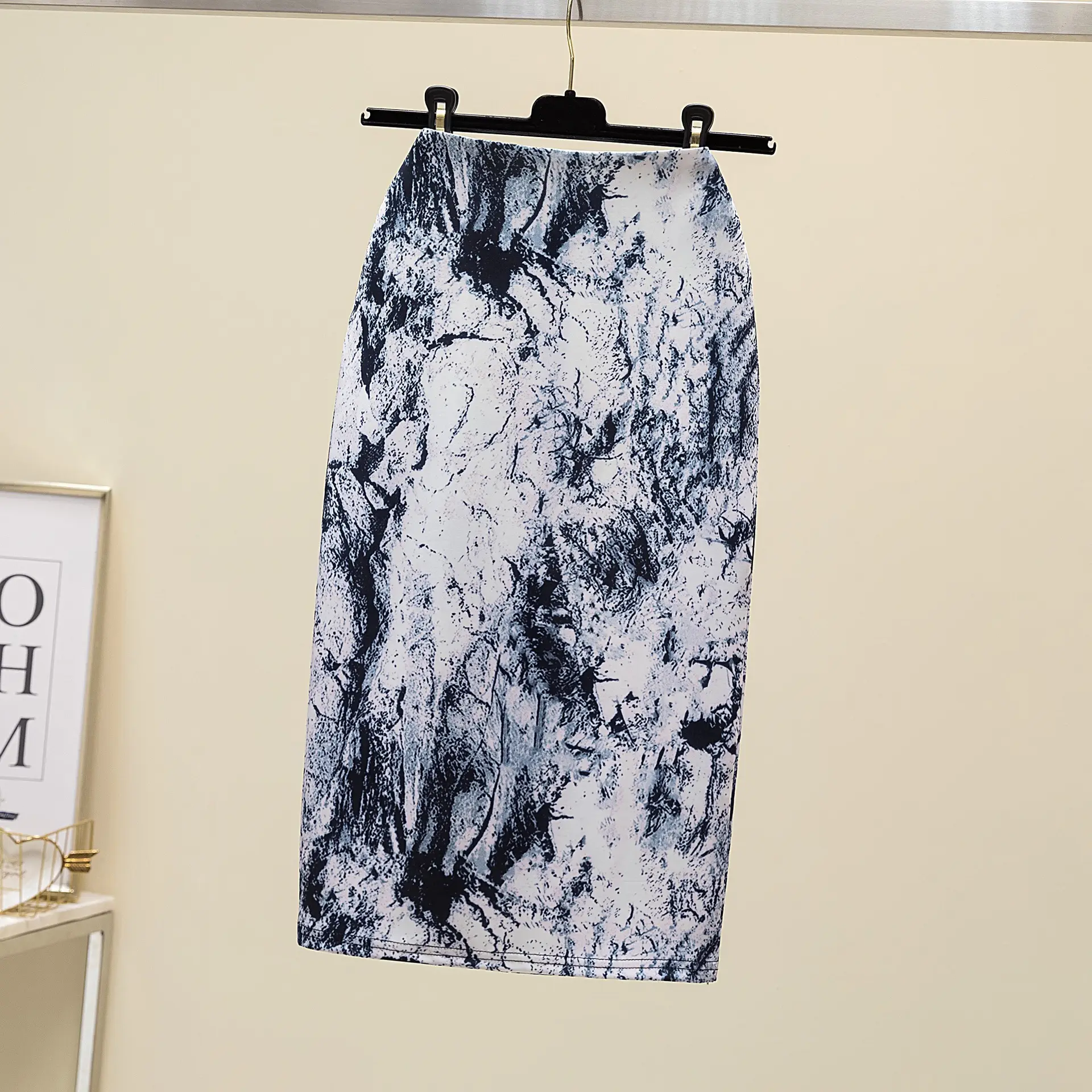 Black Gold Printed Pencil Skirt for Women - Image 20