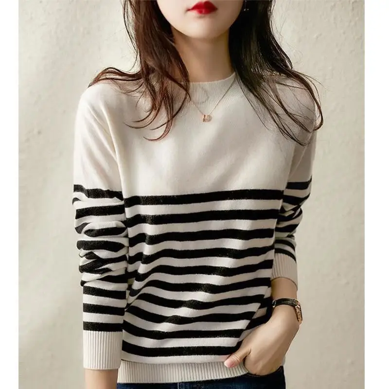 Women Stripe Sweater Black White Loose Sleeve