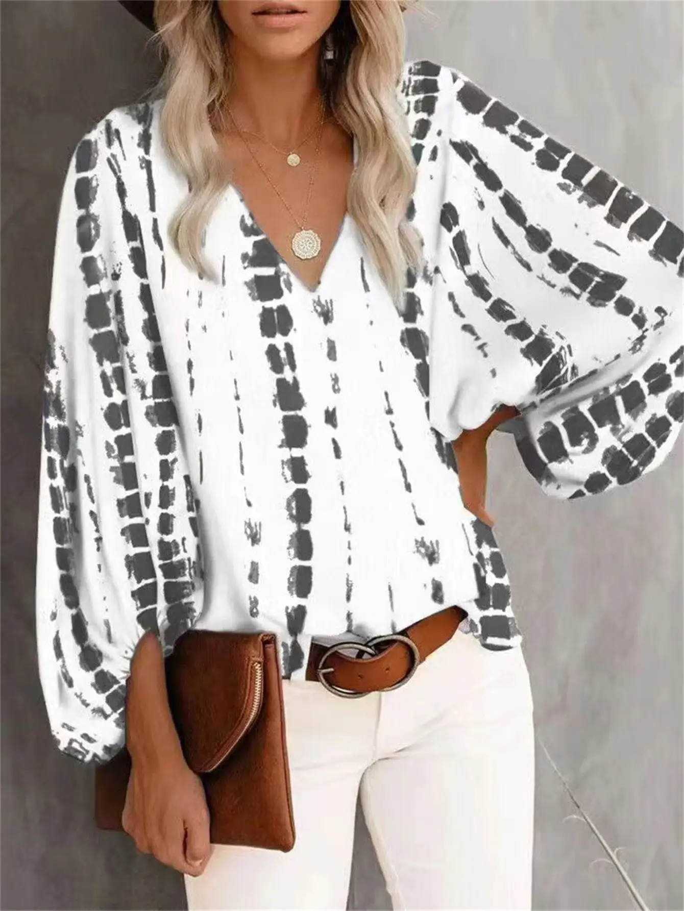 2025 Summer Printed V-Neck Lantern Sleeve Top - Image 13