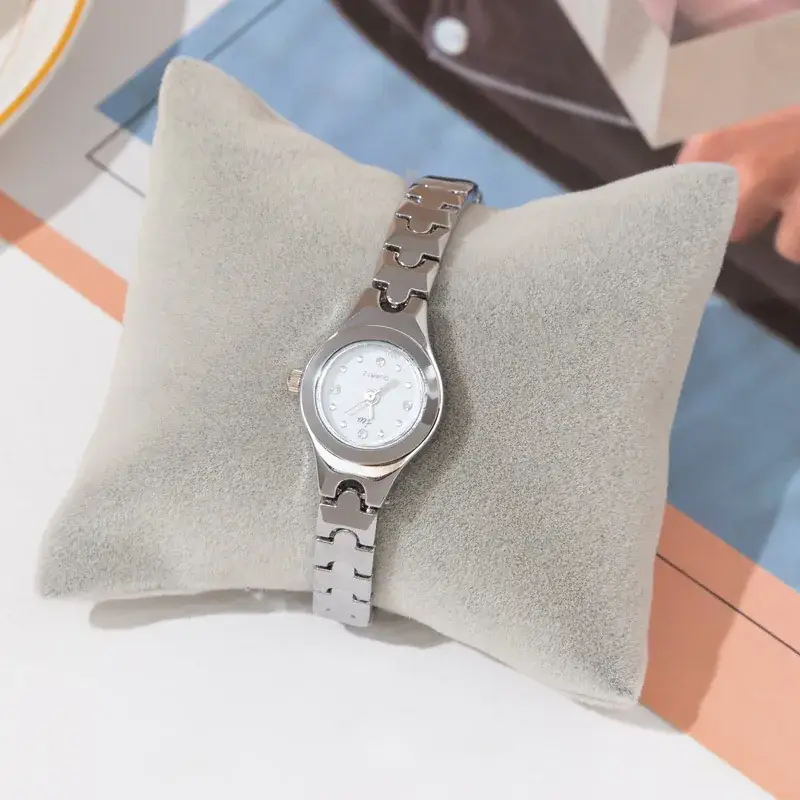 Ladies Silver Chain Watch Green Dial Quartz CHIC Style - Image 2