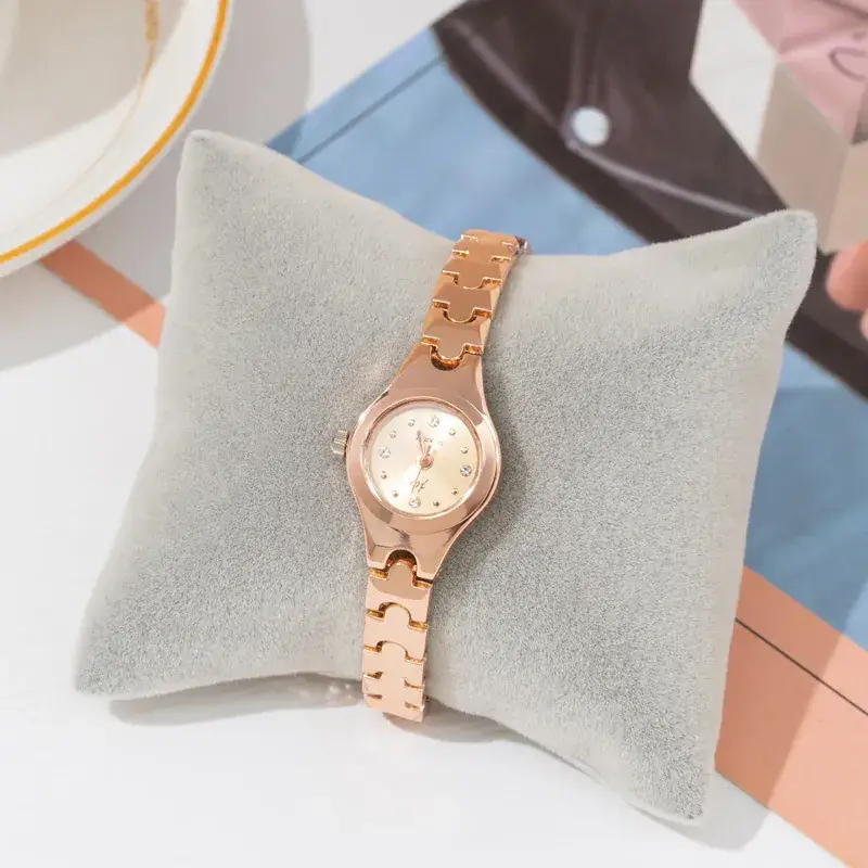 Ladies Silver Chain Watch Green Dial Quartz CHIC Style - Image 5
