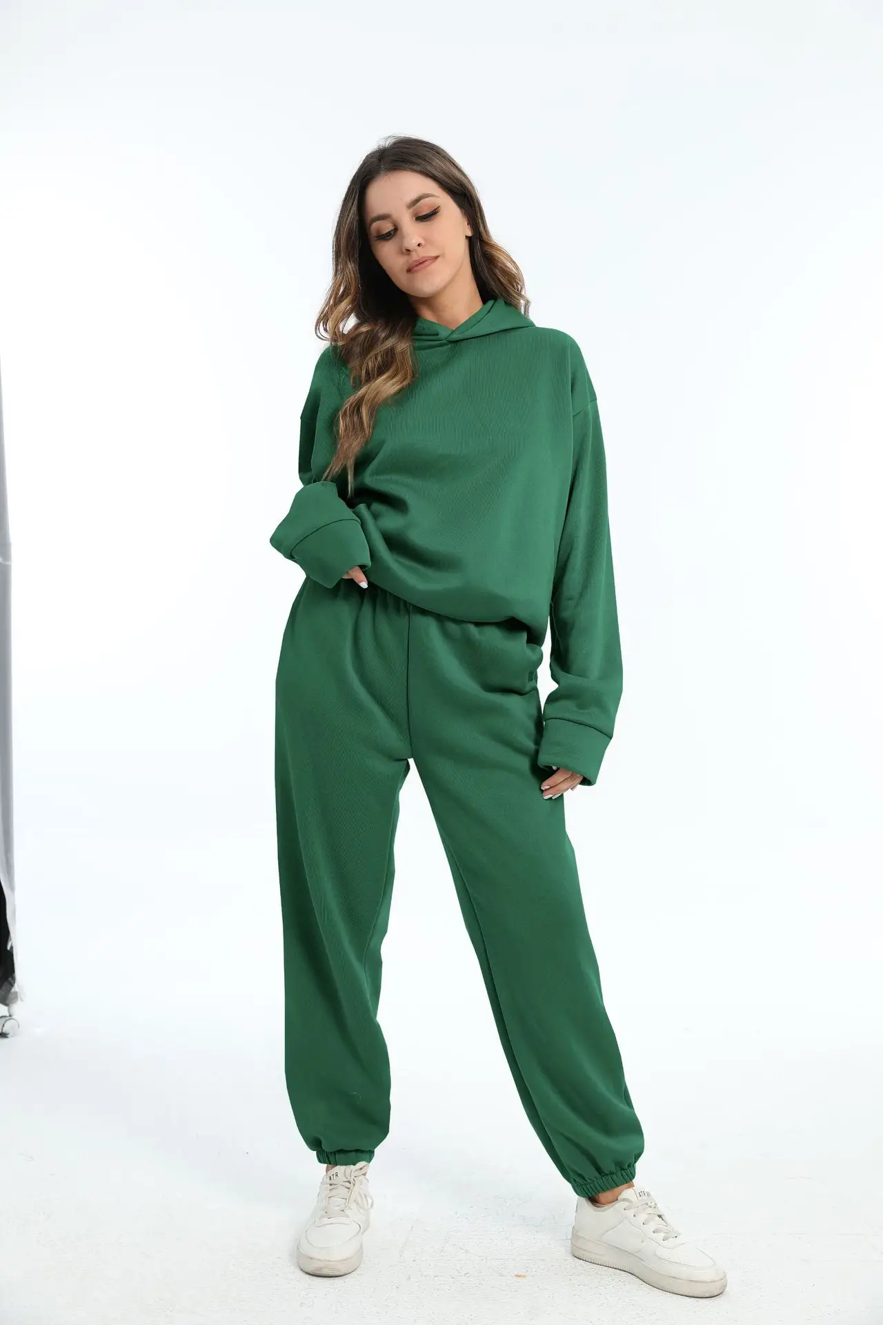 Women's White Hoodie Pants Set Winter Casual Two-Piece - Image 10