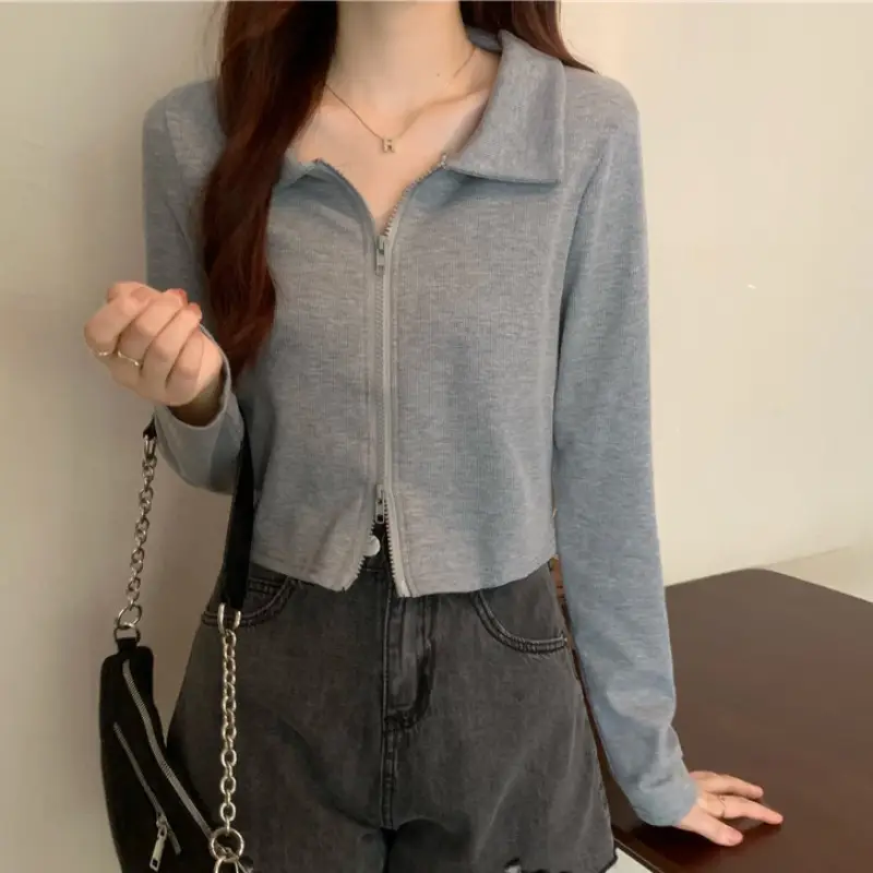 Black Zipper Slim Fit Top for Women - Image 7