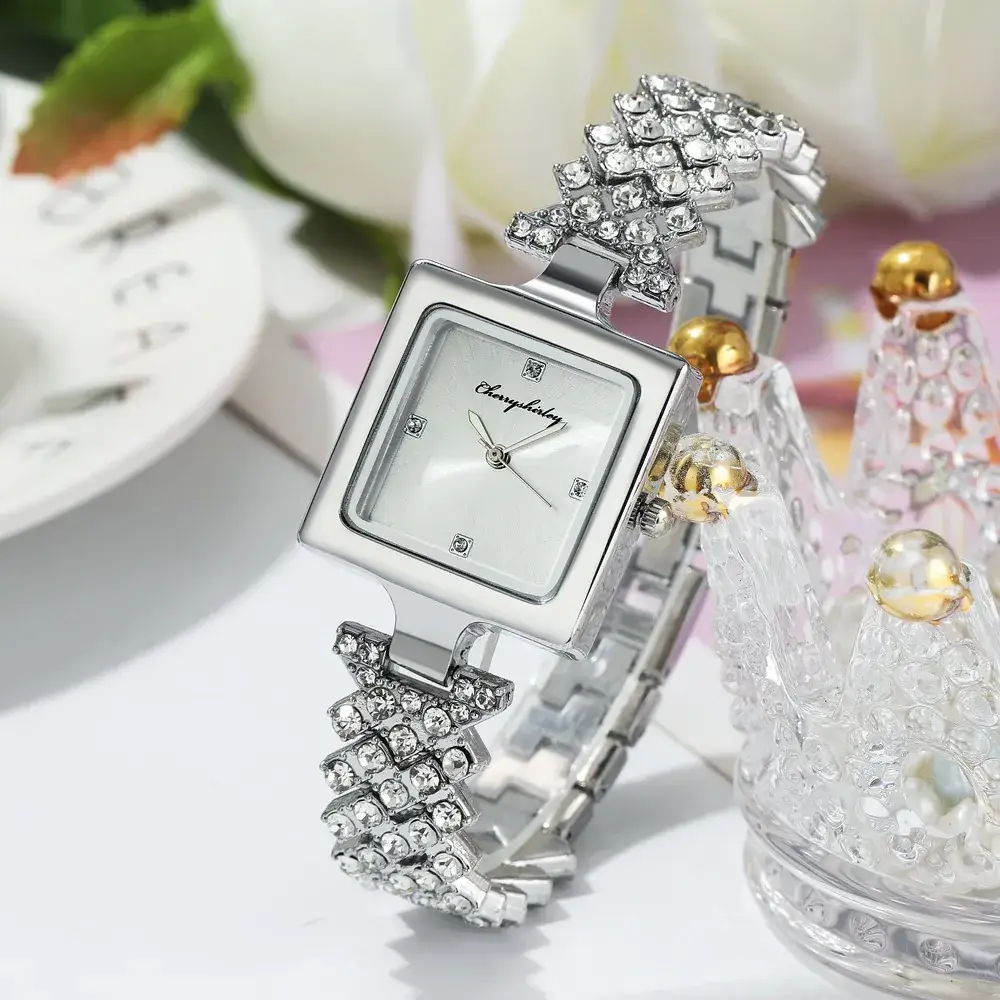 Diamond Encrusted Women's Quartz Watch Rose Gold Chain