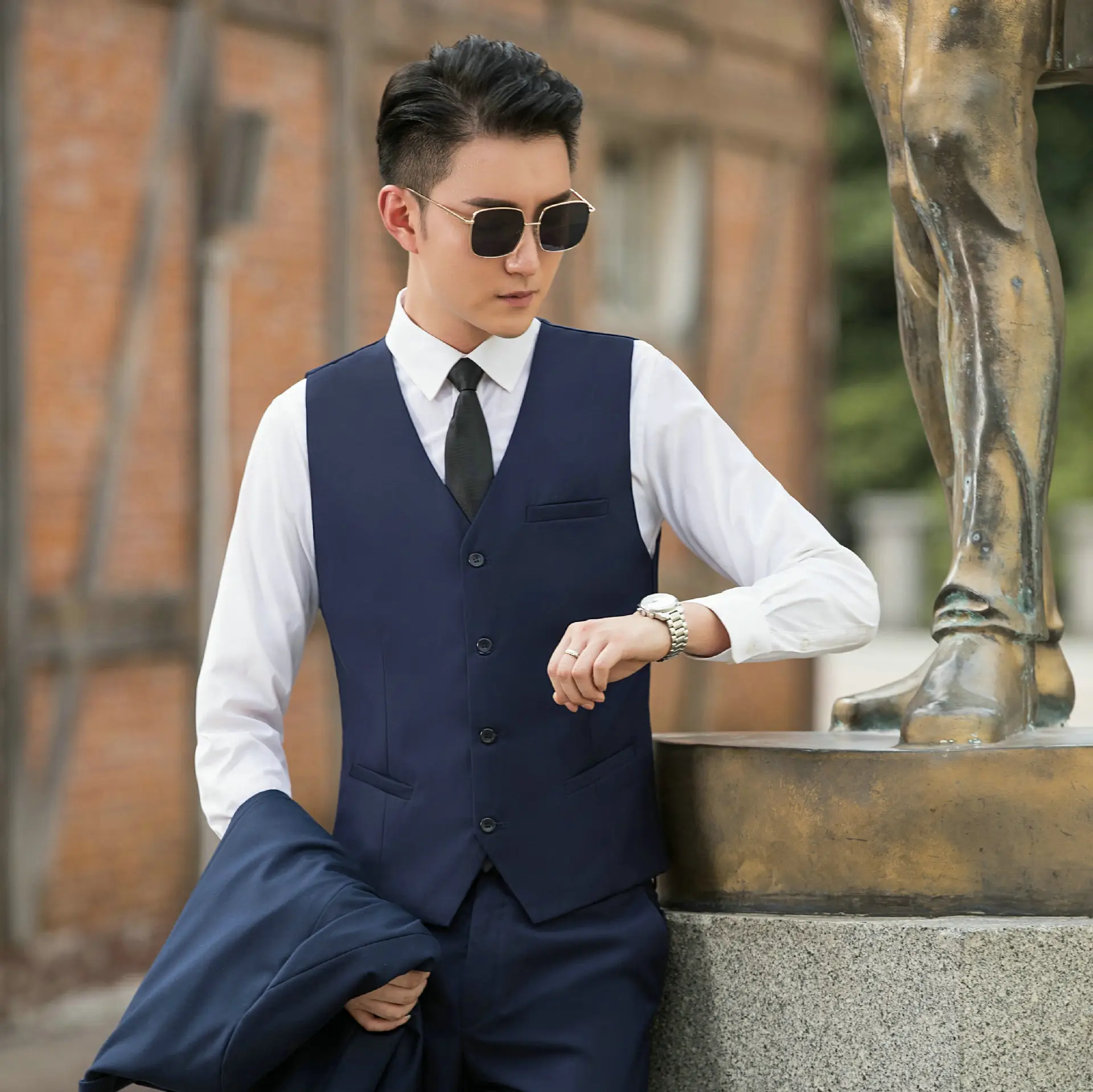 2025 New Men's Navy Blue Slim Fit Vest Suit - Image 7