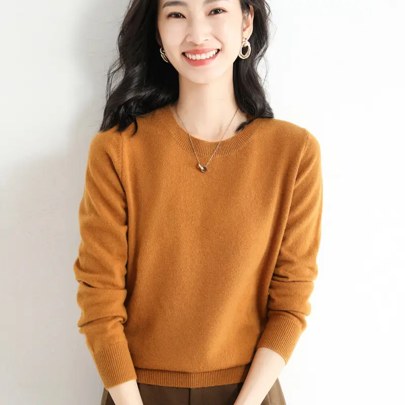 Women's Knitted Wool Viscose Round Neck Sweater Pink - Image 14