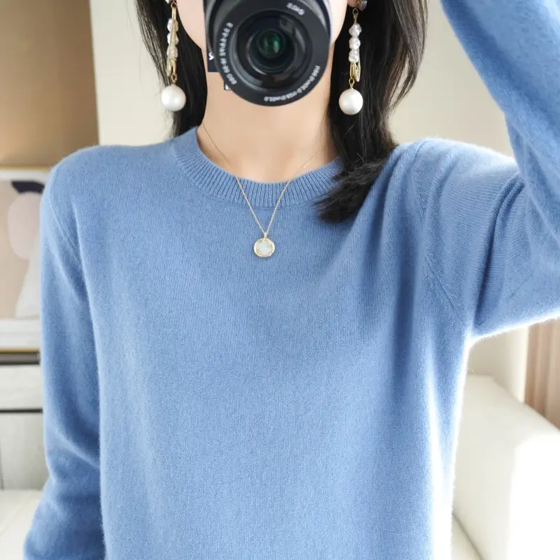 Women's Knitted Wool Viscose Round Neck Sweater Pink - Image 10