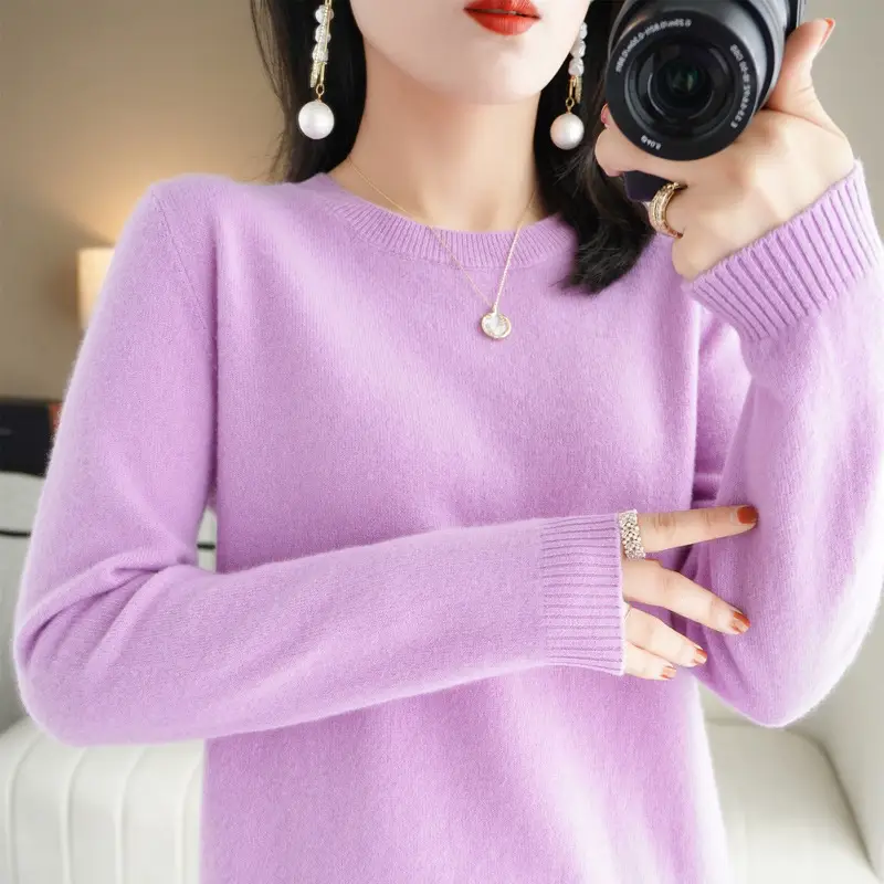 Women's Knitted Wool Viscose Round Neck Sweater Pink - Image 2