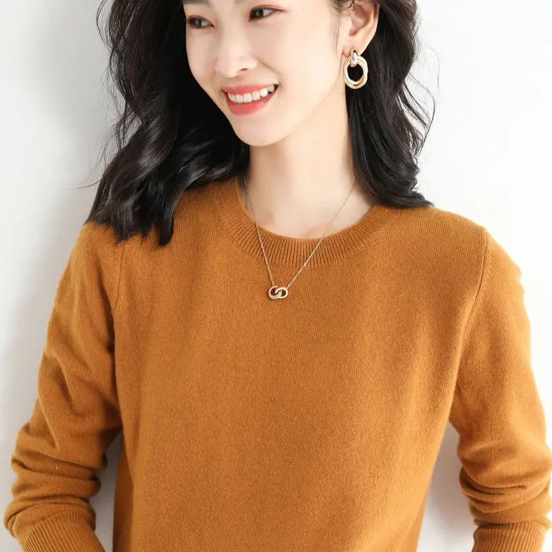 Women's Knitted Wool Viscose Round Neck Sweater Pink - Image 8