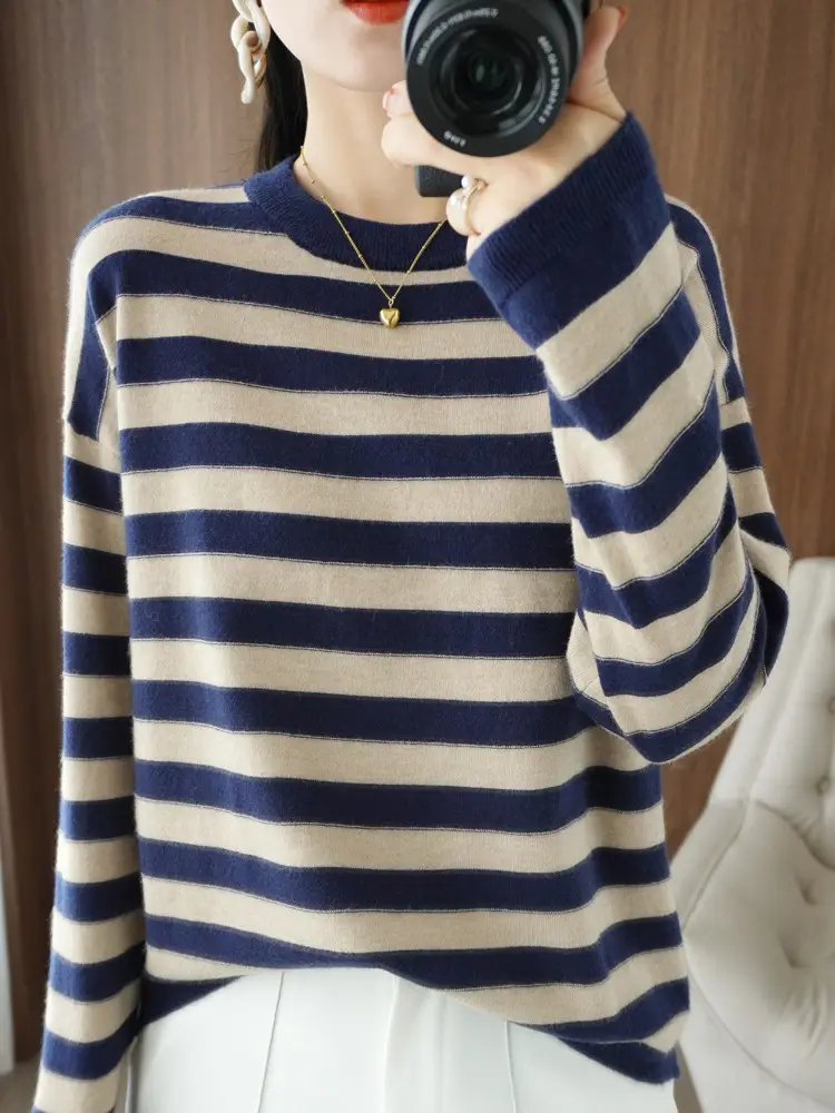 Women's Black White Striped Knitted Sweater Large - Image 2