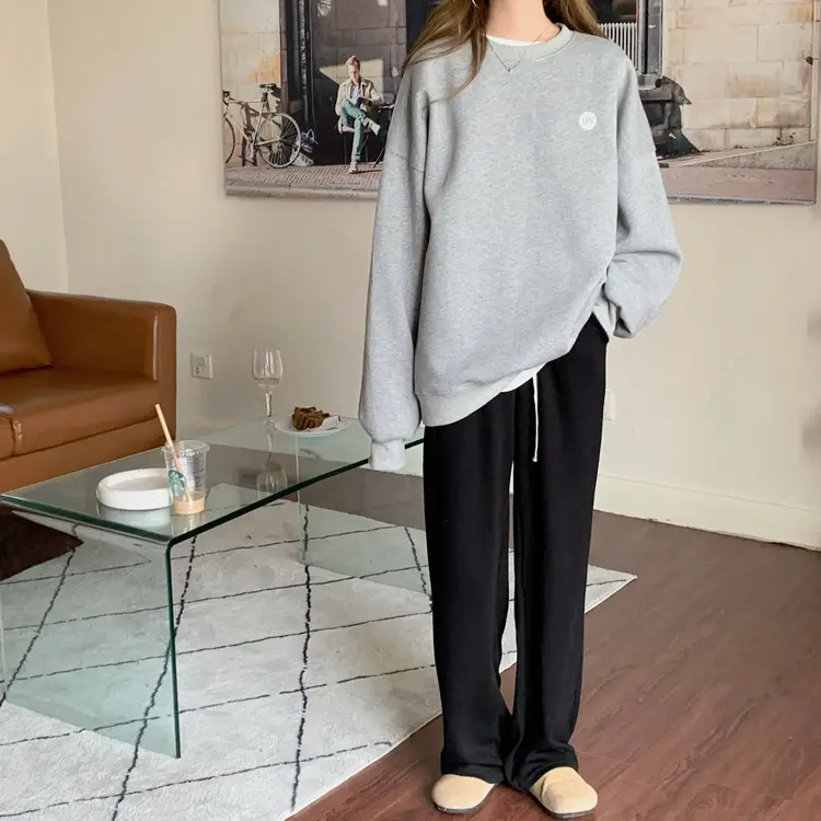 2023 Women's Loose Round Neck Missing Sweatshirt Set — feature 20