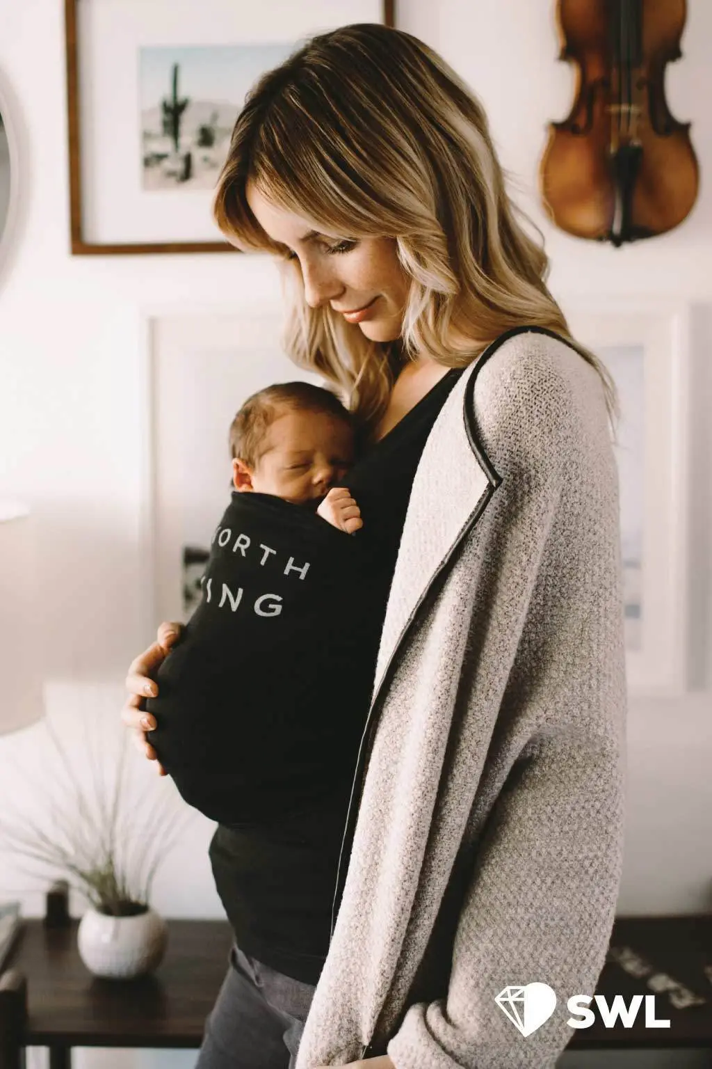 Women's Multi-Functional Kangaroo T-Shirt for Baby — feature 31