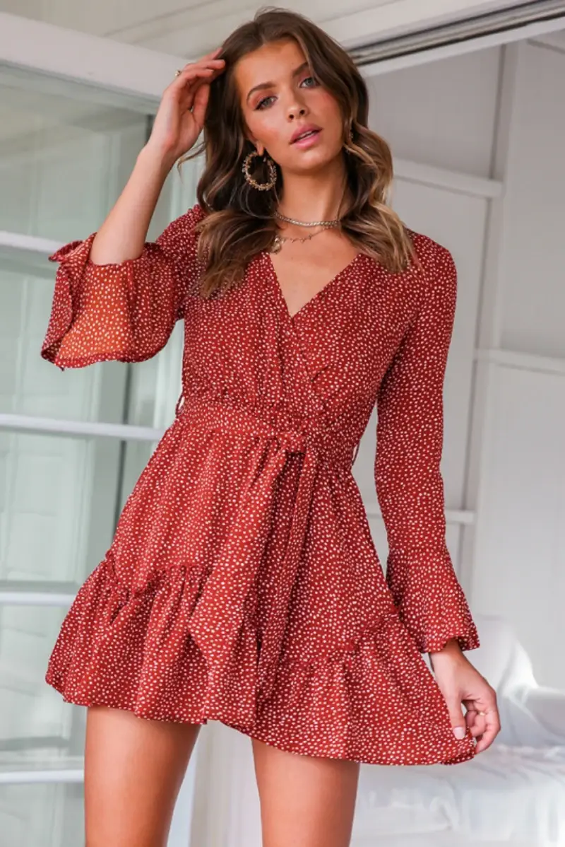 Women's Red Floral High Waist V-Neck Dress — feature 4