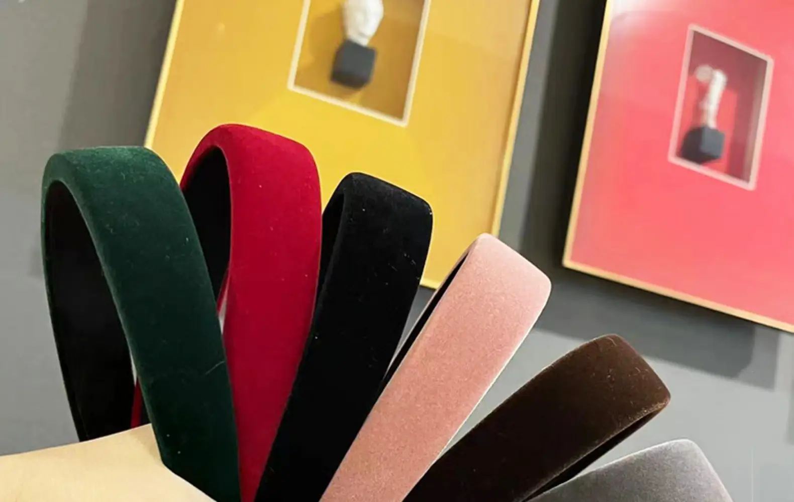 Retro French Flocking Headband Green Wide Edge — feature 1