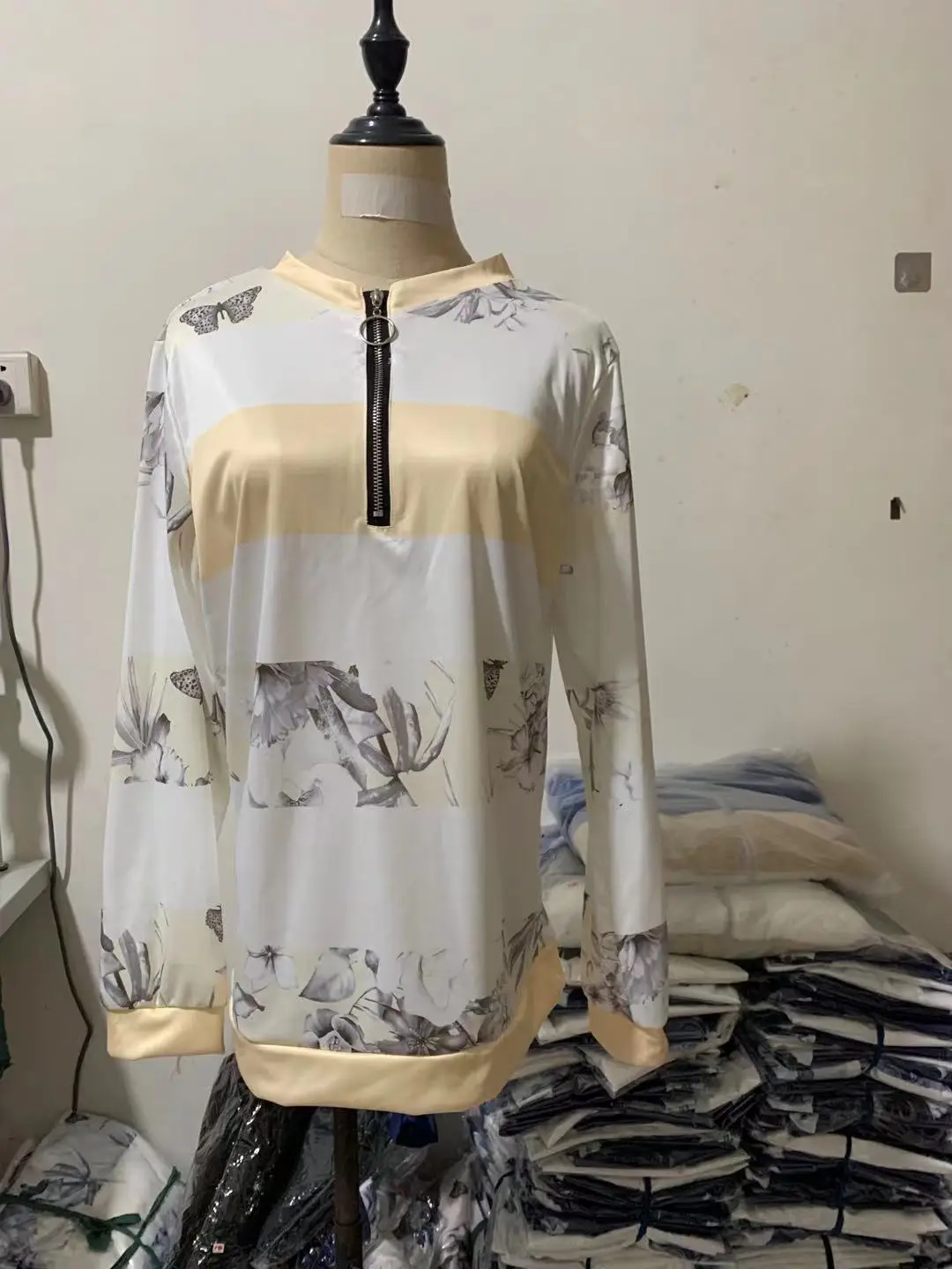 Women's 2024 Stripe Zip T-Shirt Floral Print — feature 8