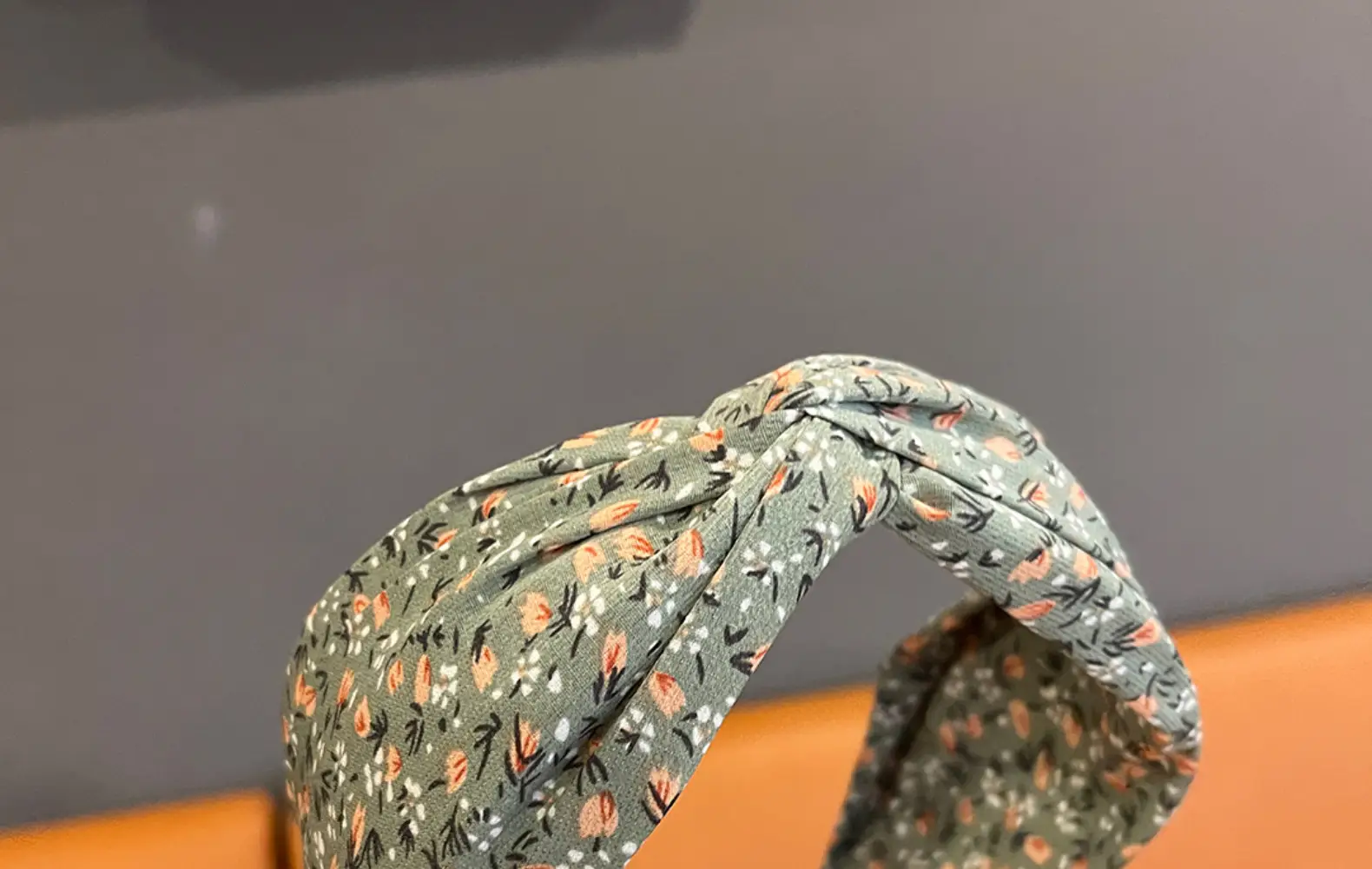 Retro French Wide Brim Hair Bands Pressed Women Summer 2024 — feature 13