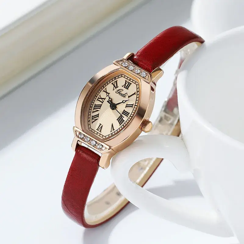 Gold Vintage Barrel Shell Quartz Watch for Women - Image 4