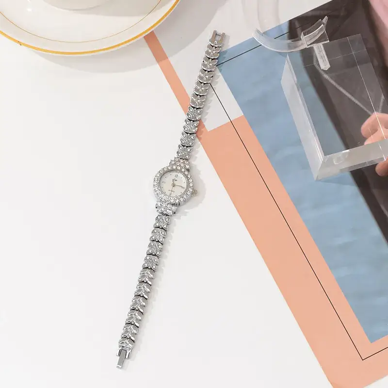Jw Luxury Diamond Bracelet Watch for Women - Image 6