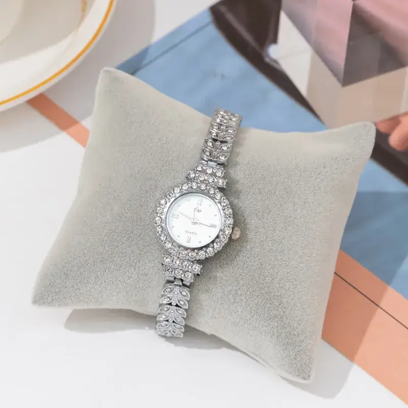 Jw Luxury Diamond Bracelet Watch for Women - Image 2