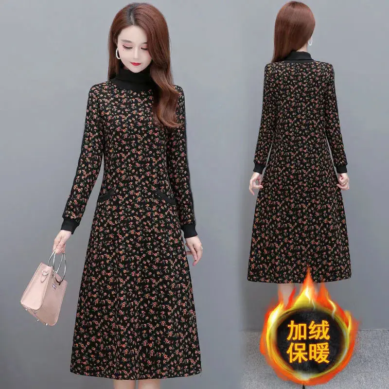 Fleece Lined Floral Gown for Women Winter Warm - Image 5